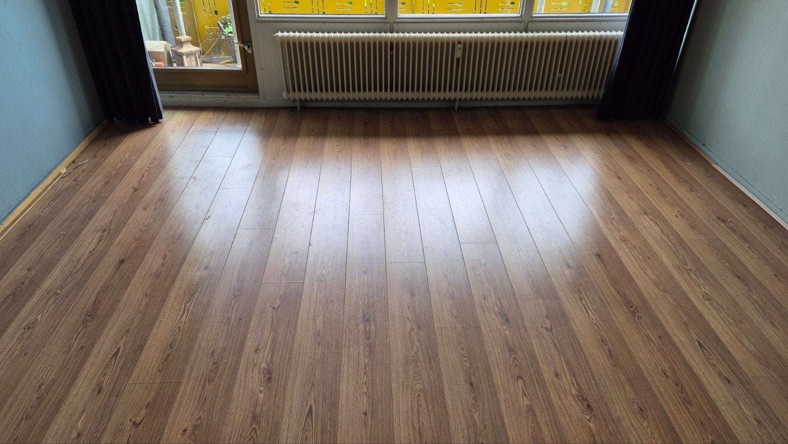Laminaat 55m2 gratis ophalen, Ophalen, 50 tot 150 cm, 10 m² of meer, 10 tot 30 cm