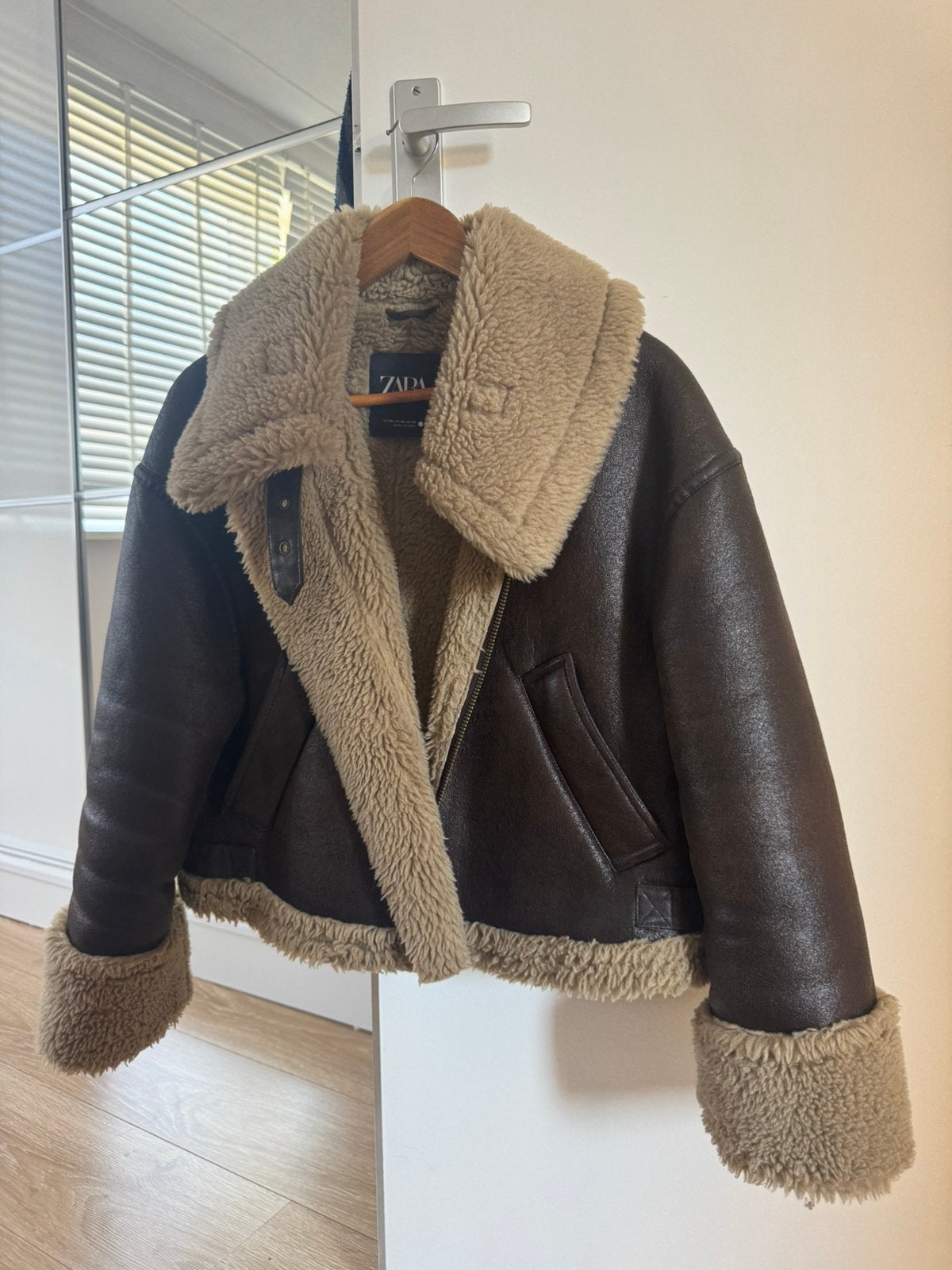 Winterjas zara, Ophalen of Verzenden, Zo goed als nieuw, Zwart