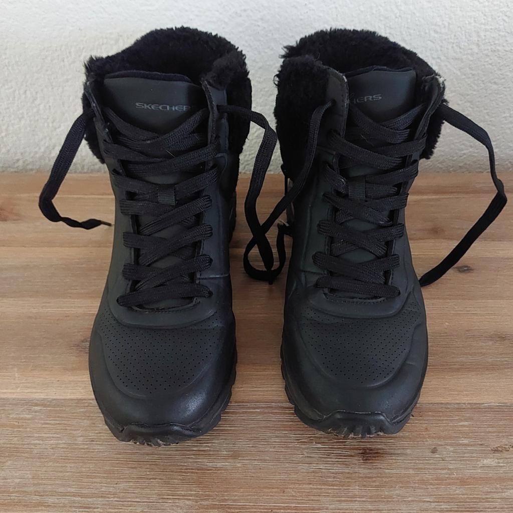 Skechers Air Sneakers met bont maat 38, Skechers, Zwart, Ophalen of Verzenden, Sneakers of Gympen