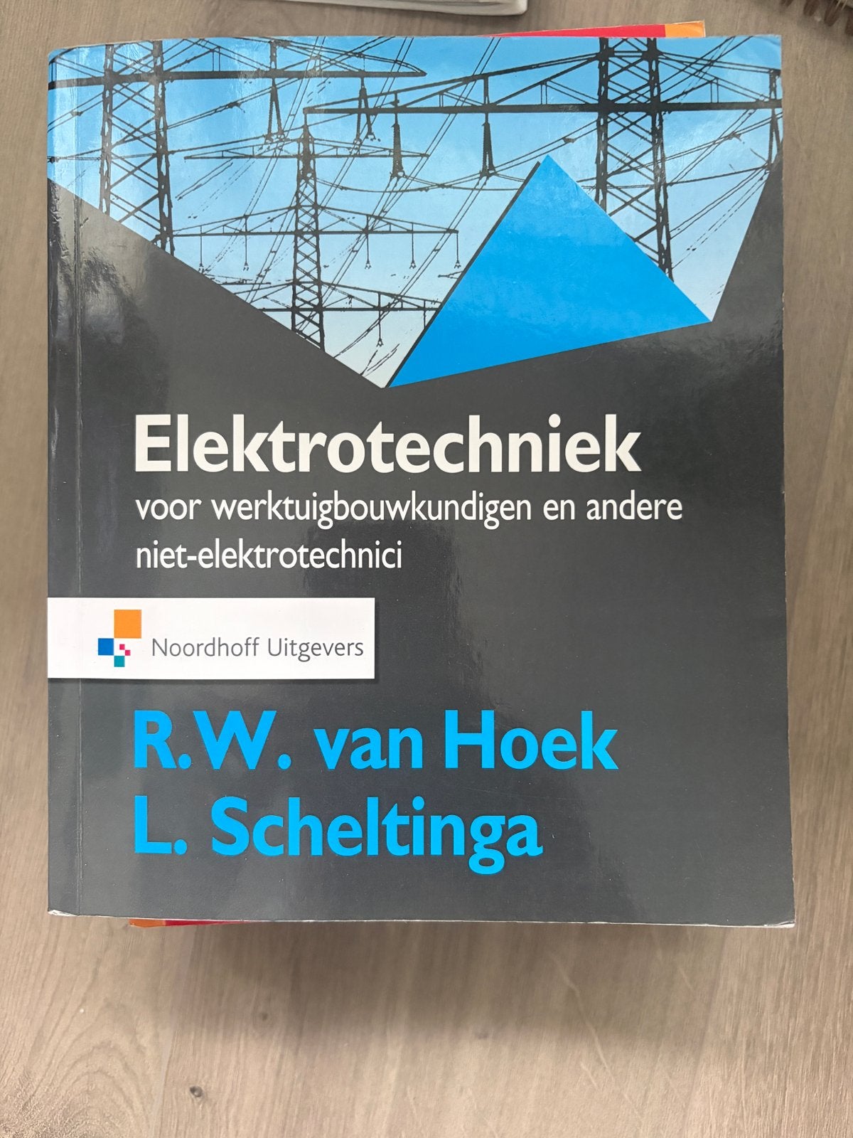 Elektrotechniek voor werktuigbouwkundigen - R.W. van Hoek, Boeken, Techniek, Ophalen of Verzenden, Gelezen, Elektrotechniek