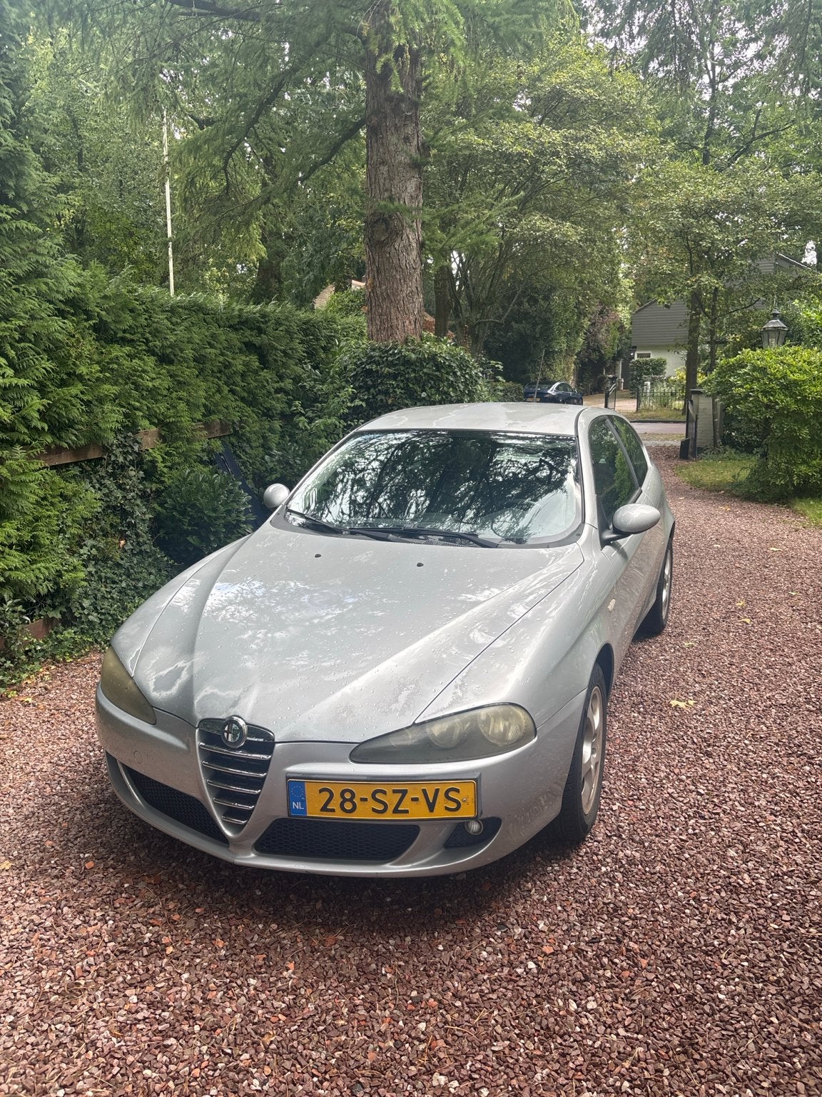 Alfa Romeo 147 1.6 T.spark 16V 77KW 3DR 2006 Grijs, Auto's, Voorwielaandrijving, 4 cilinders, 1165 kg, 400 kg
