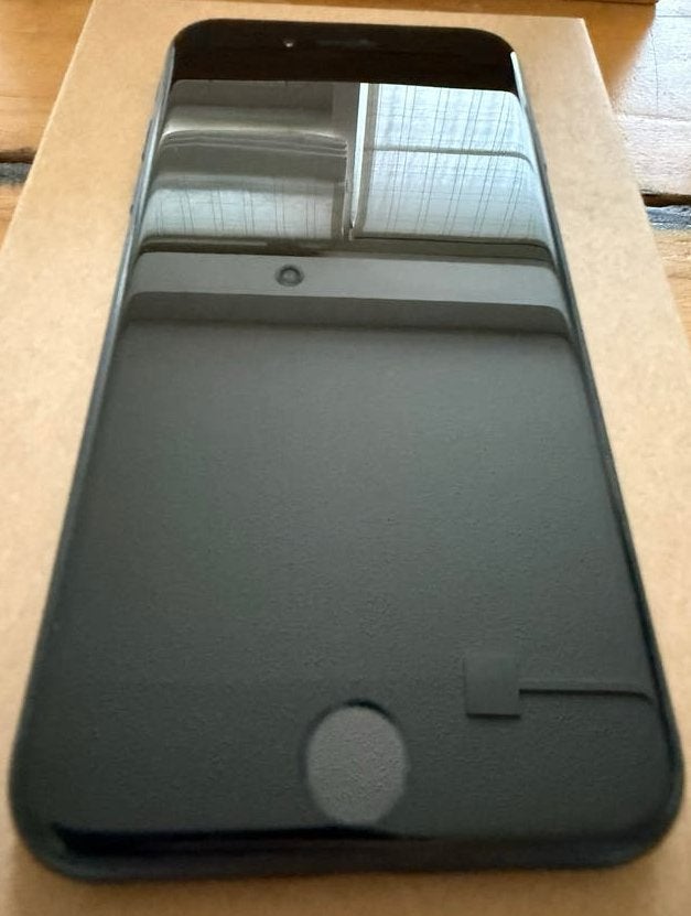 Apple iPhone SE model 2022 3e gen 64GB Zwart - Nieuwstaat !, 97 %, Zwart, Ophalen of Verzenden, Zo goed als nieuw