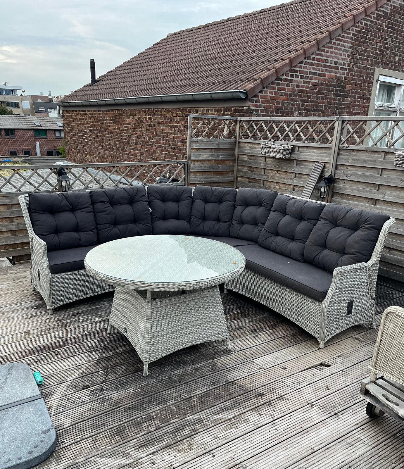 Loungeset te koop 2 jaar oud