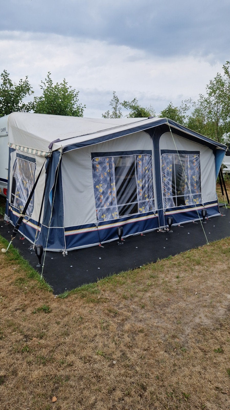 Detlhleff camper   caravan met voor tent, Rondzit, Particulier, Tot en met 4, Gascomfoor