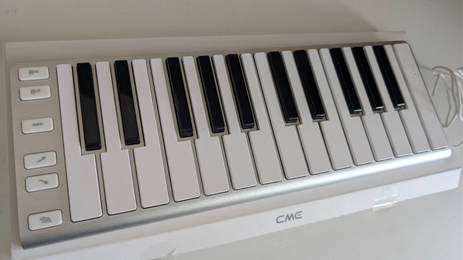 XKey - mobiel MIDI keyboard, (Dec. 2025 aangeschaft)incl. or, Overige merken, Zo goed als nieuw, Aanslaggevoelig, Overige aantallen