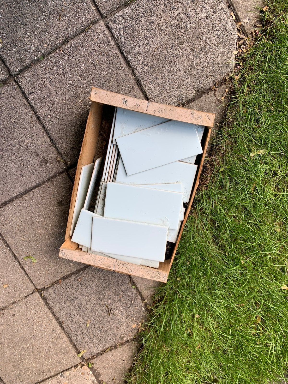 Gratis Lichtblauwe wandtegels, Ophalen, Gebruikt, Minder dan 20 cm, Minder dan 5 m²