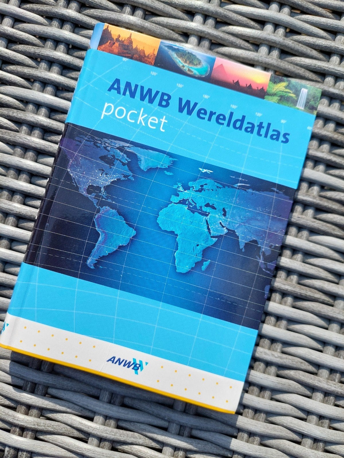 ANWB Wereldatlas Pocket, Boeken, Overige atlassen, 2000 tot heden, Ophalen of Verzenden, Zo goed als nieuw