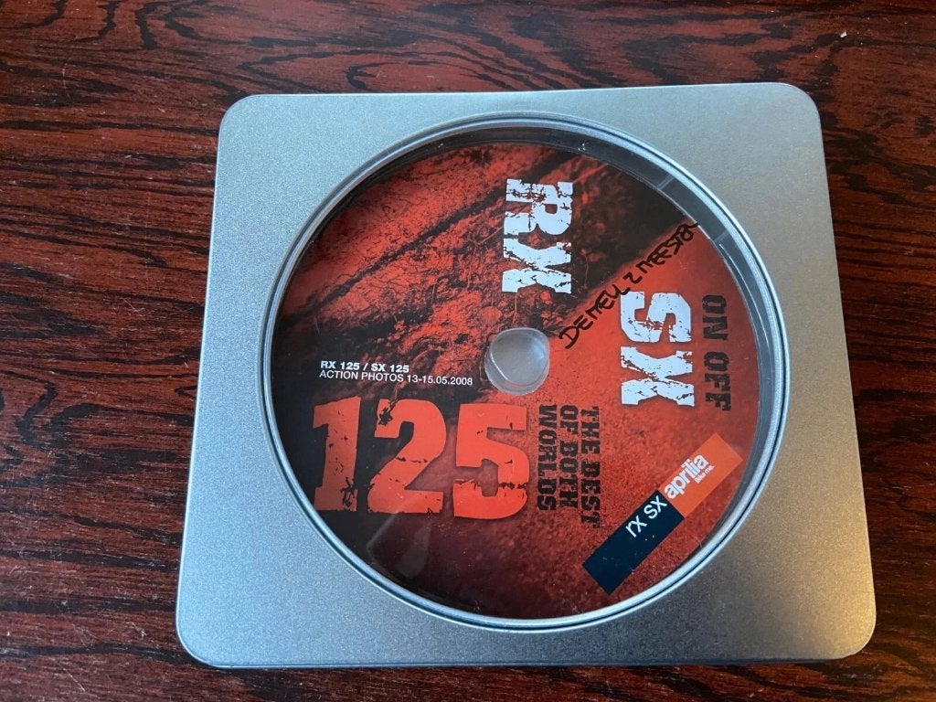 Aprilia RX 125 SX 2008 product range press kit model CD-ROM, Ophalen of Verzenden, Gebruikt, Auto's