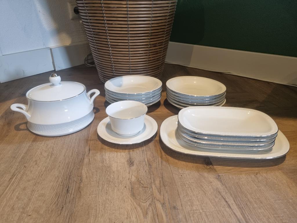 Arzberg servies Bavaria, Antiek en Kunst, Antiek | Servies compleet, Verzenden