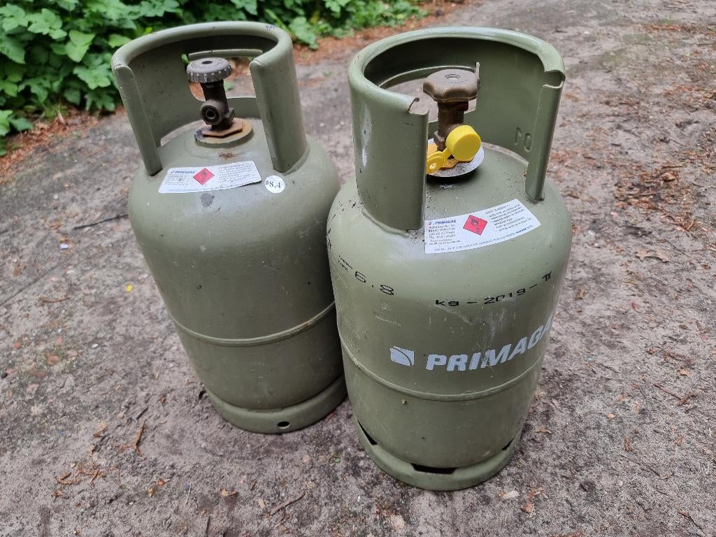 2 gasflessen camper, Ophalen