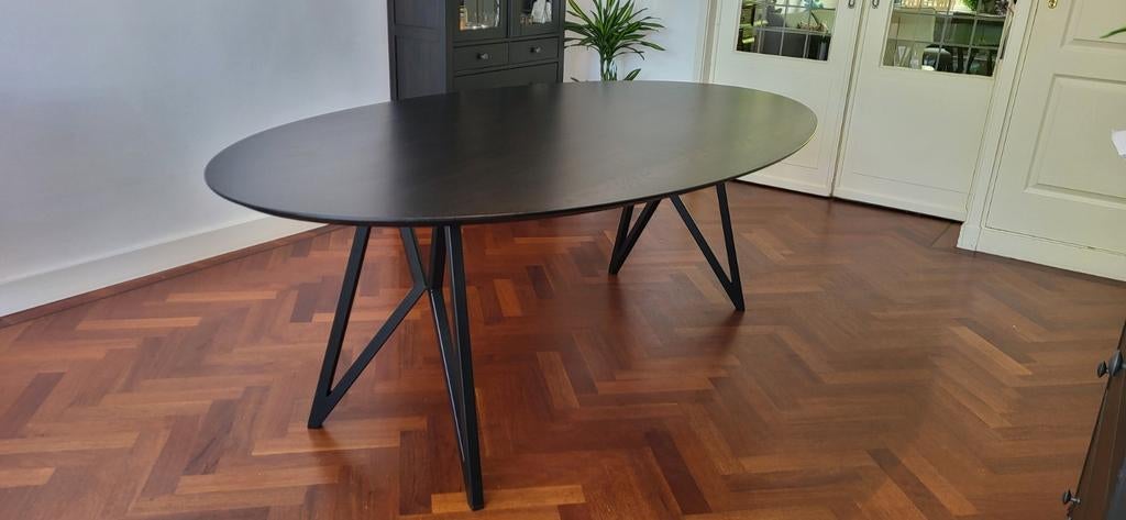 Zwarte Studio Henk eettafel 220x120 met butterflypoten, Huis en Inrichting, Ophalen, 100 tot 150 cm, 200 cm of meer, Zo goed als nieuw
