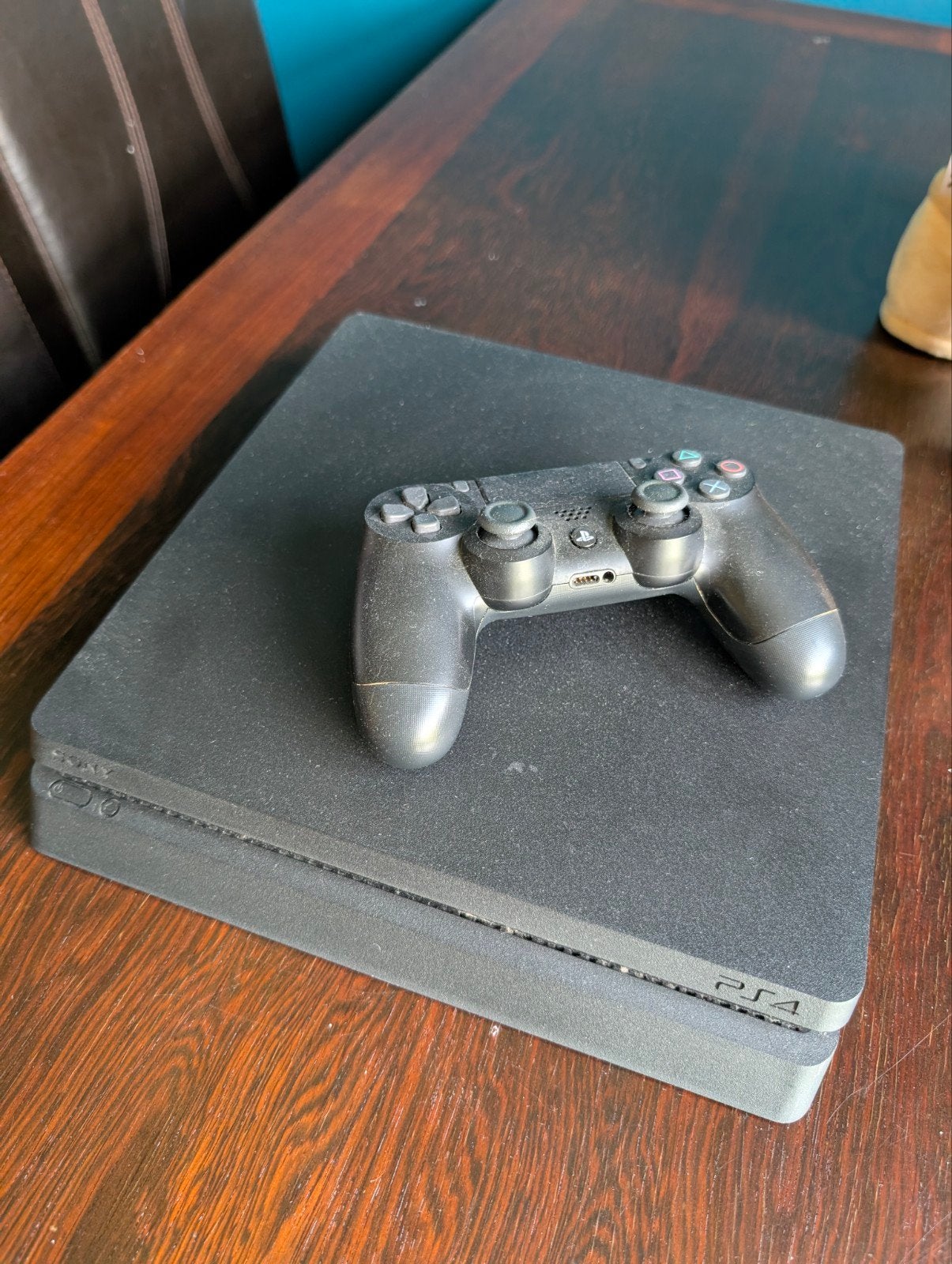 PS4 Slim met 1 controller en 7 games, Spelcomputers en Games, Spelcomputers | Sony PlayStation 4, Ophalen, Met 1 controller, Slim