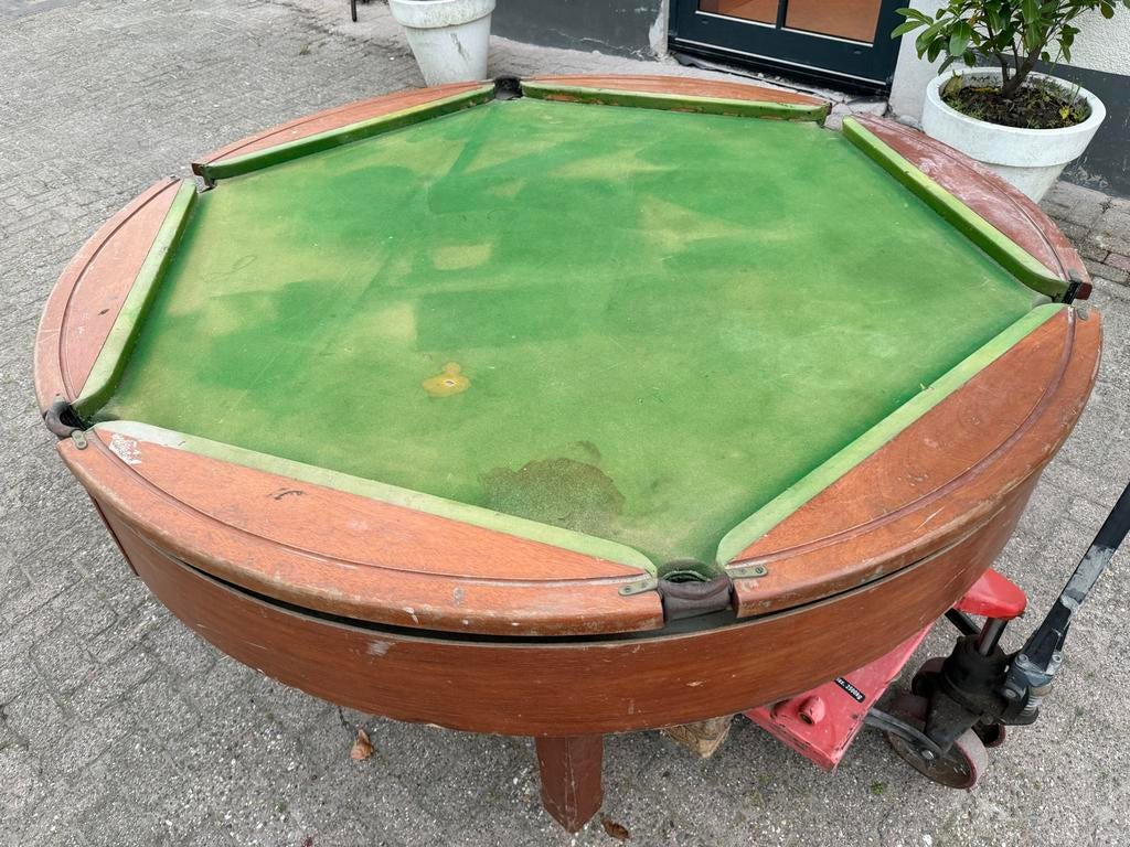 Roundapool: Draaibaar Rond Biljart voor Kleine Ruimtes, Sport en Fitness, Biljarten en Poolen, Ophalen, Gebruikt, Biljarttafel