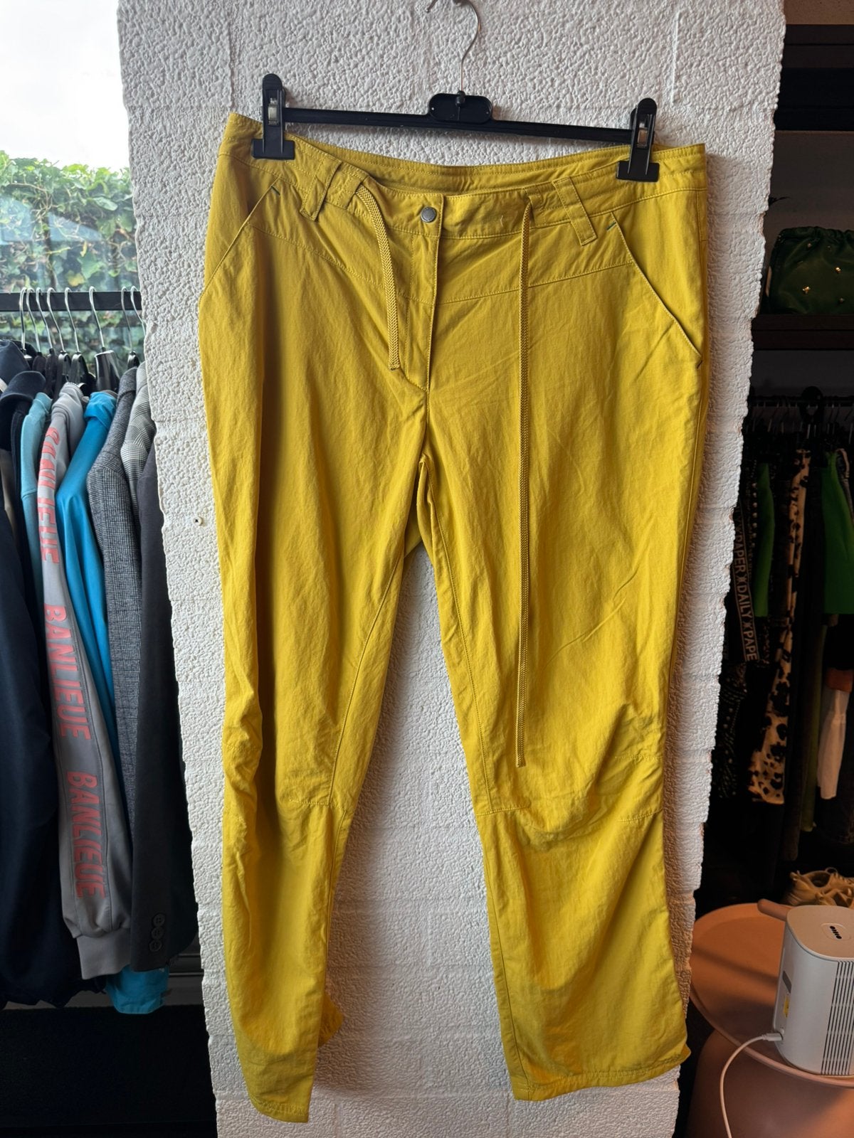 Jack wolfskin wandelbroek maat XL geel dames, Kleding | Dames, Ophalen of Verzenden, Zo goed als nieuw