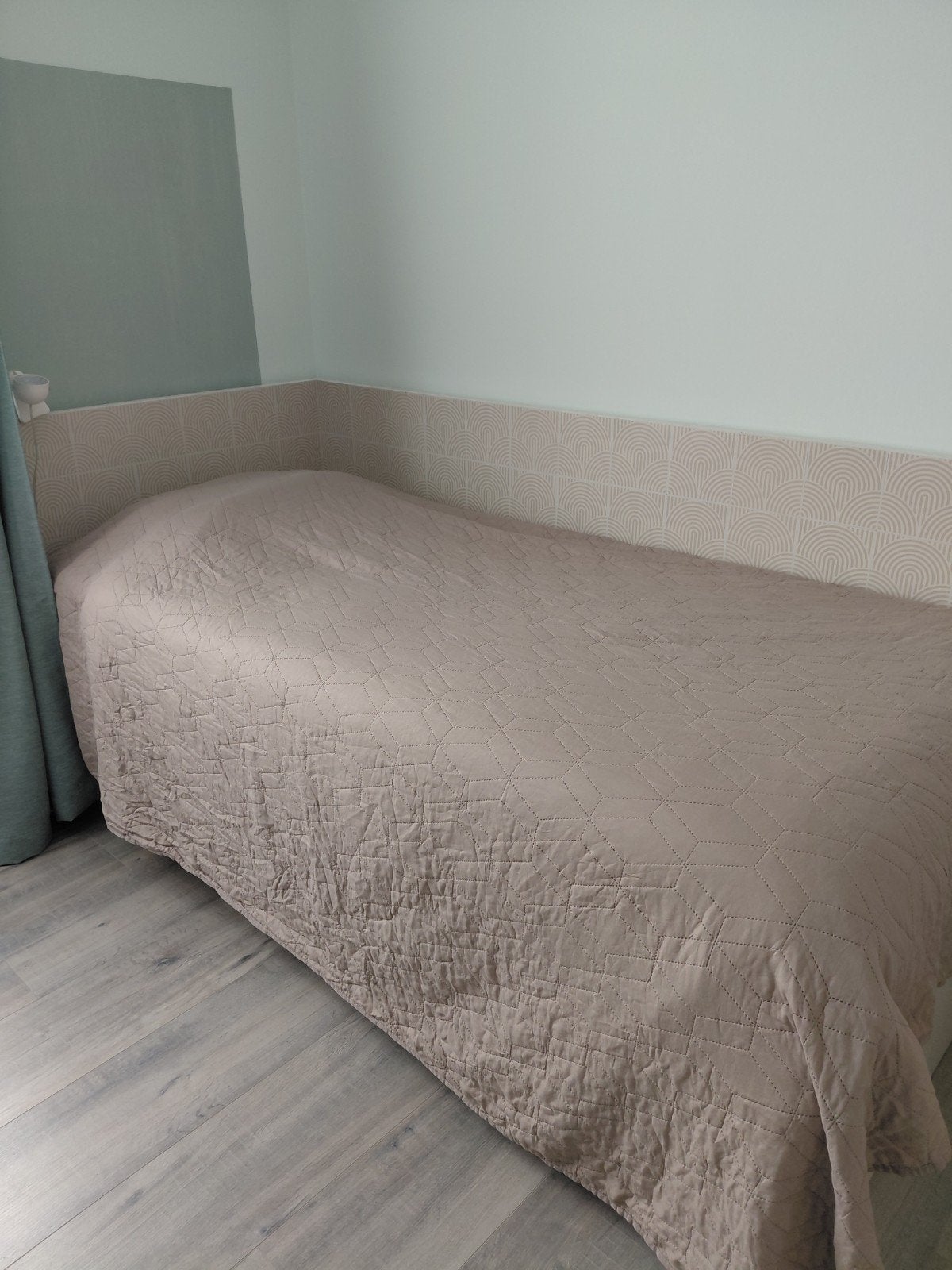 Eenpersoonsbed met lattenbodem (90x200 cm), Ophalen, 90 cm, Eenpersoons, Zo goed als nieuw