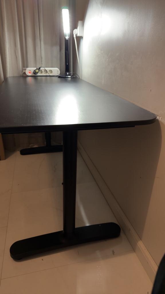 Bureau zwart, Huis en Inrichting, Ophalen, In hoogte verstelbaar, Gebruikt, Zwart