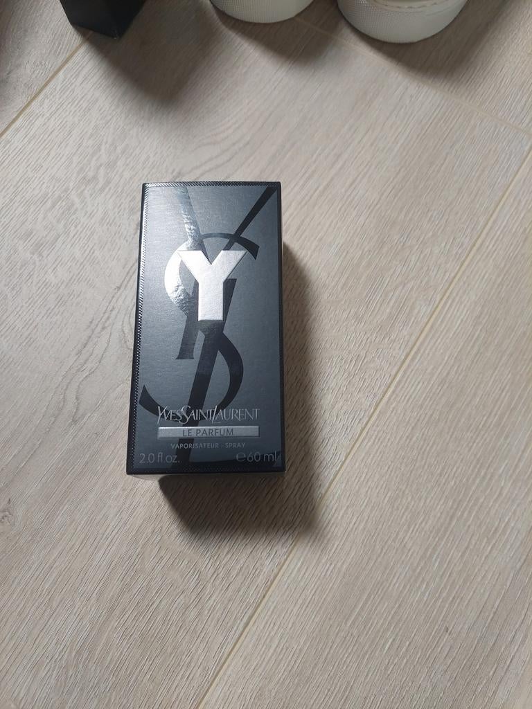 YSL Y Le Parfum 60ml, Ophalen of Verzenden, Zo goed als nieuw