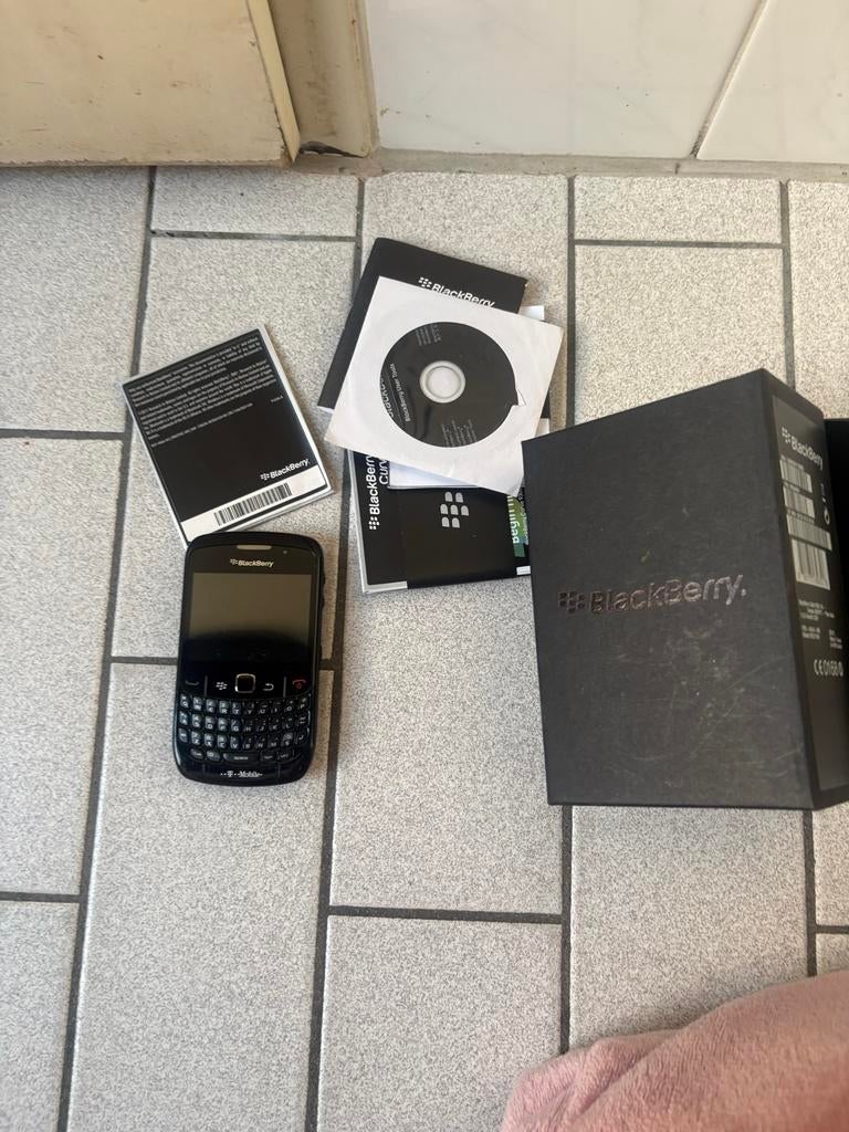 BlackBerry - Werking onbekend, zonder lader, Telecommunicatie, Mobiele telefoons | Blackberry, Ophalen of Verzenden, Niet werkend
