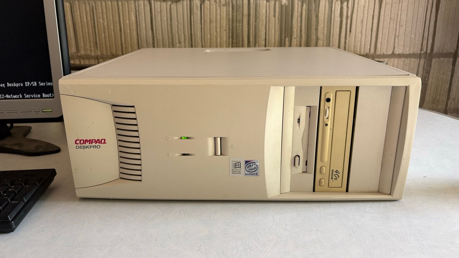 Compaq Deskpro Vintage PC - Pentium II - Windows NT/98, Computers en Software, Desktop Pc's, Ophalen, Gebruikt, HDD, Minder dan 4 GB
