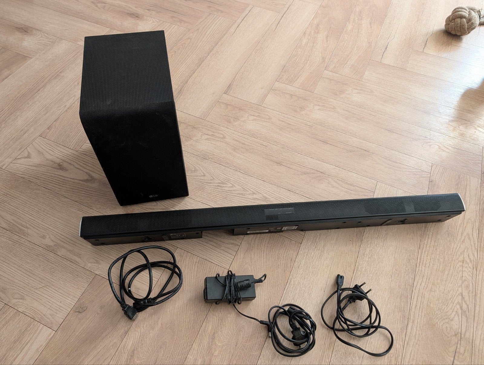 LG SJ4 Soundbar met draadloze subwoofer (2.1ch, 300W), Audio, Tv en Foto, Overige merken, Soundbar, 70 watt of meer, Ophalen of Verzenden