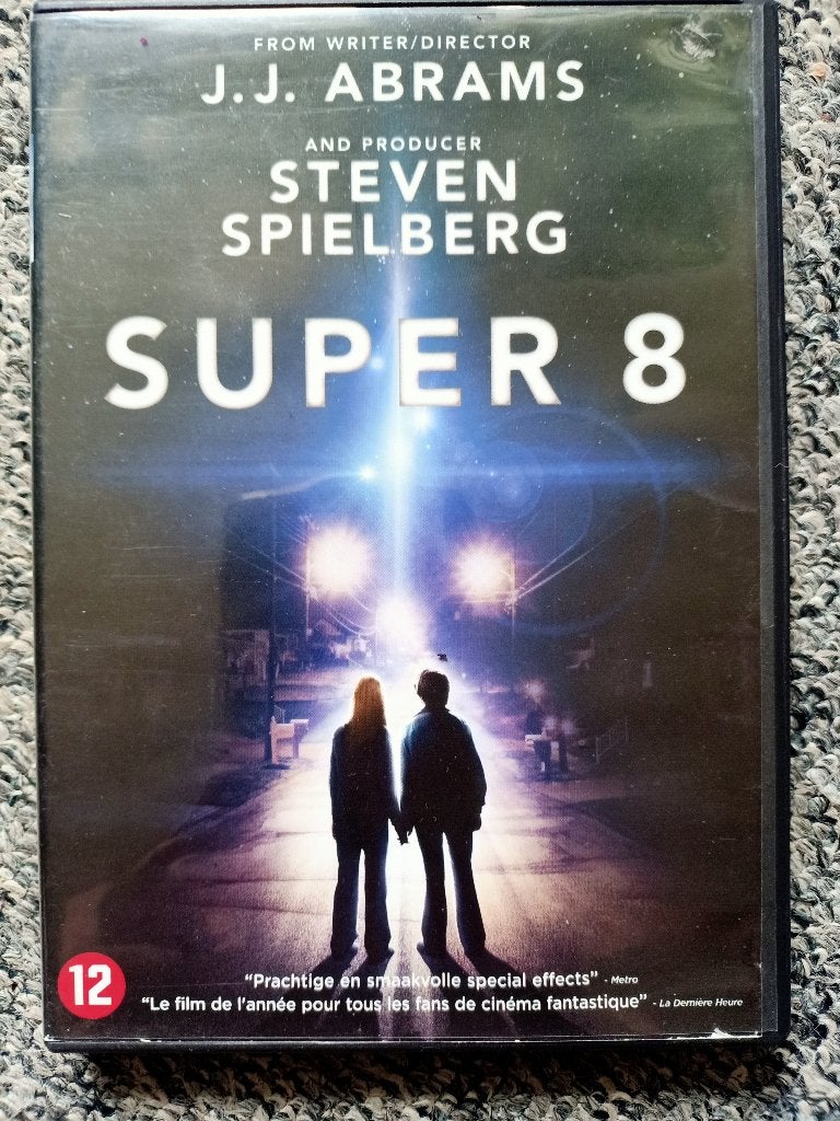 Super 8 DVD - J.J. Abrams & Steven Spielberg, Engels, Nederlands, Ophalen of Verzenden, Zo goed als nieuw