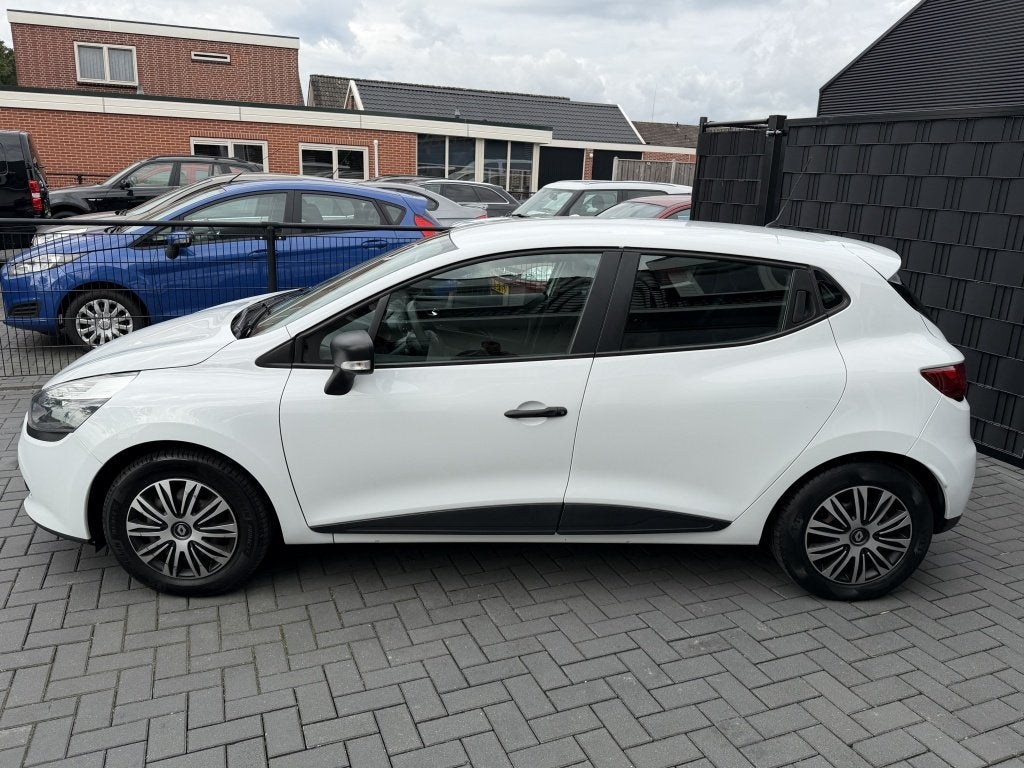 Renault Clio 0.9 TCe Authentique| AIRCO| CRUISE| TREKHAAK| N, Auto's, Voorwielaandrijving, Stof, 540 kg, Origineel Nederlands