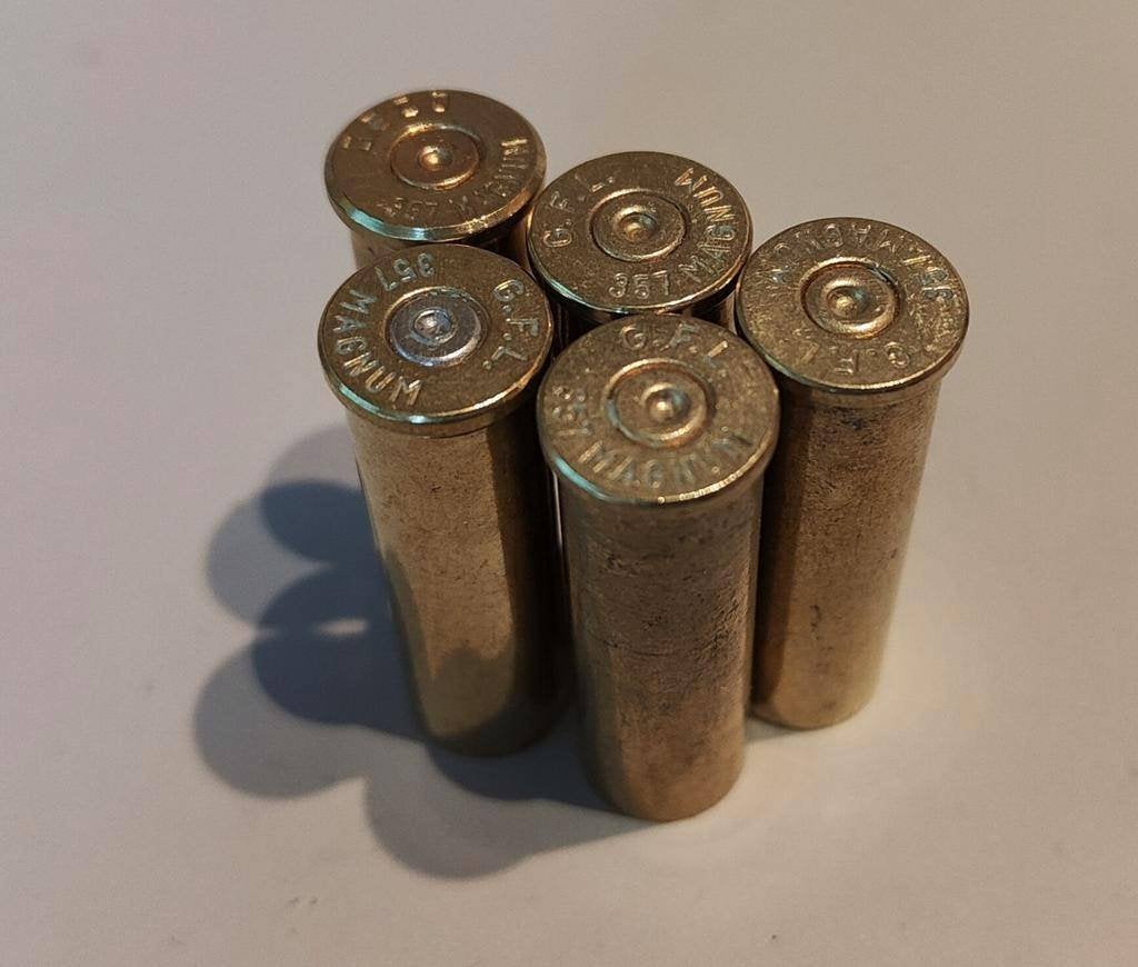 5 LEGE hulzen in het kaliber 357 magnum, Verzamelen, Ophalen of Verzenden, Landmacht, Overige gebieden, Hulzen of Bodemvondsten