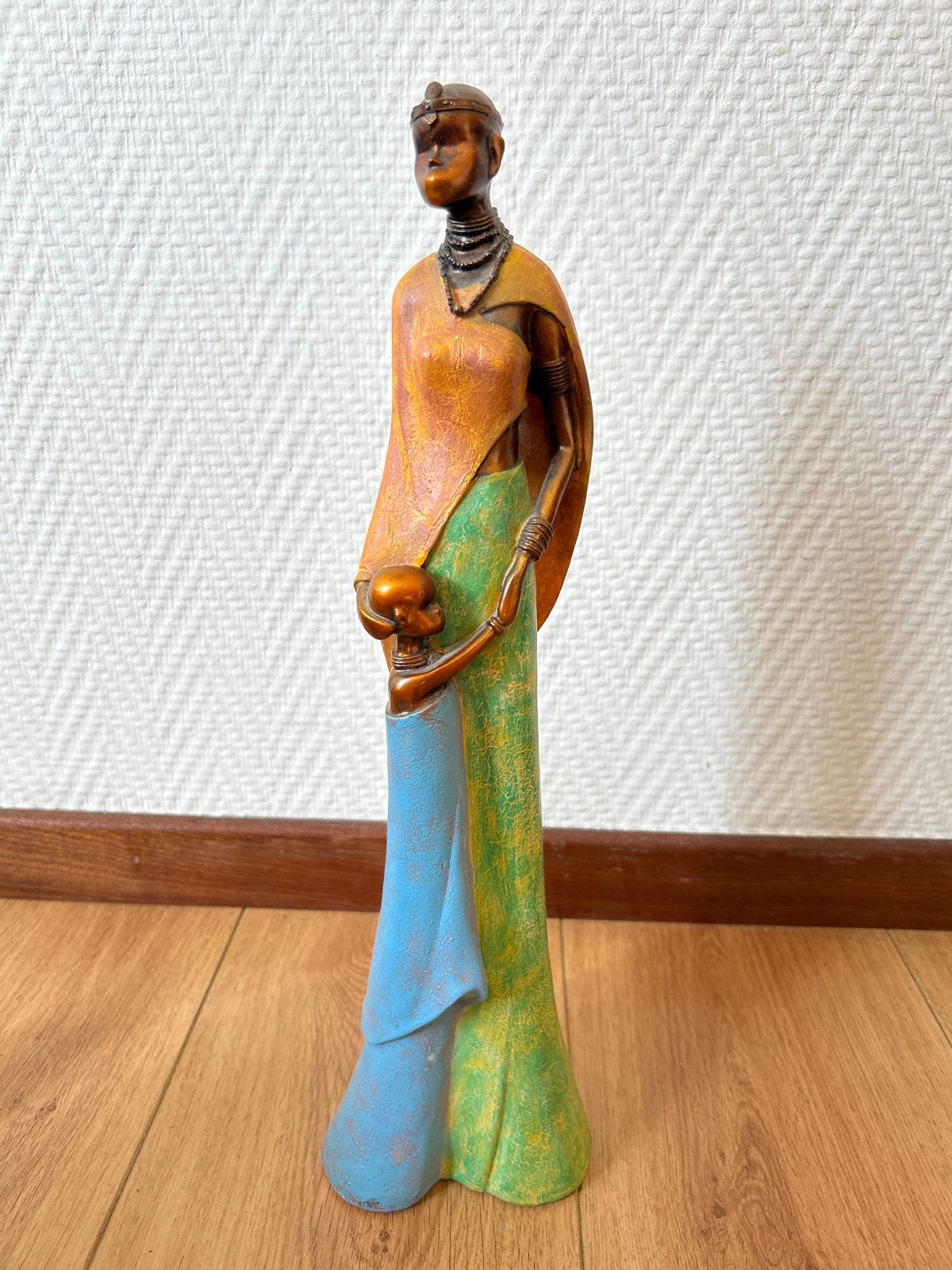 Afrikaanse Vrouw met Kind Beeld - Handgemaakt, Antiek en Kunst, Natuurlijk materiaal, Ophalen of Verzenden, Handgemaakt, 20 - 50 cm