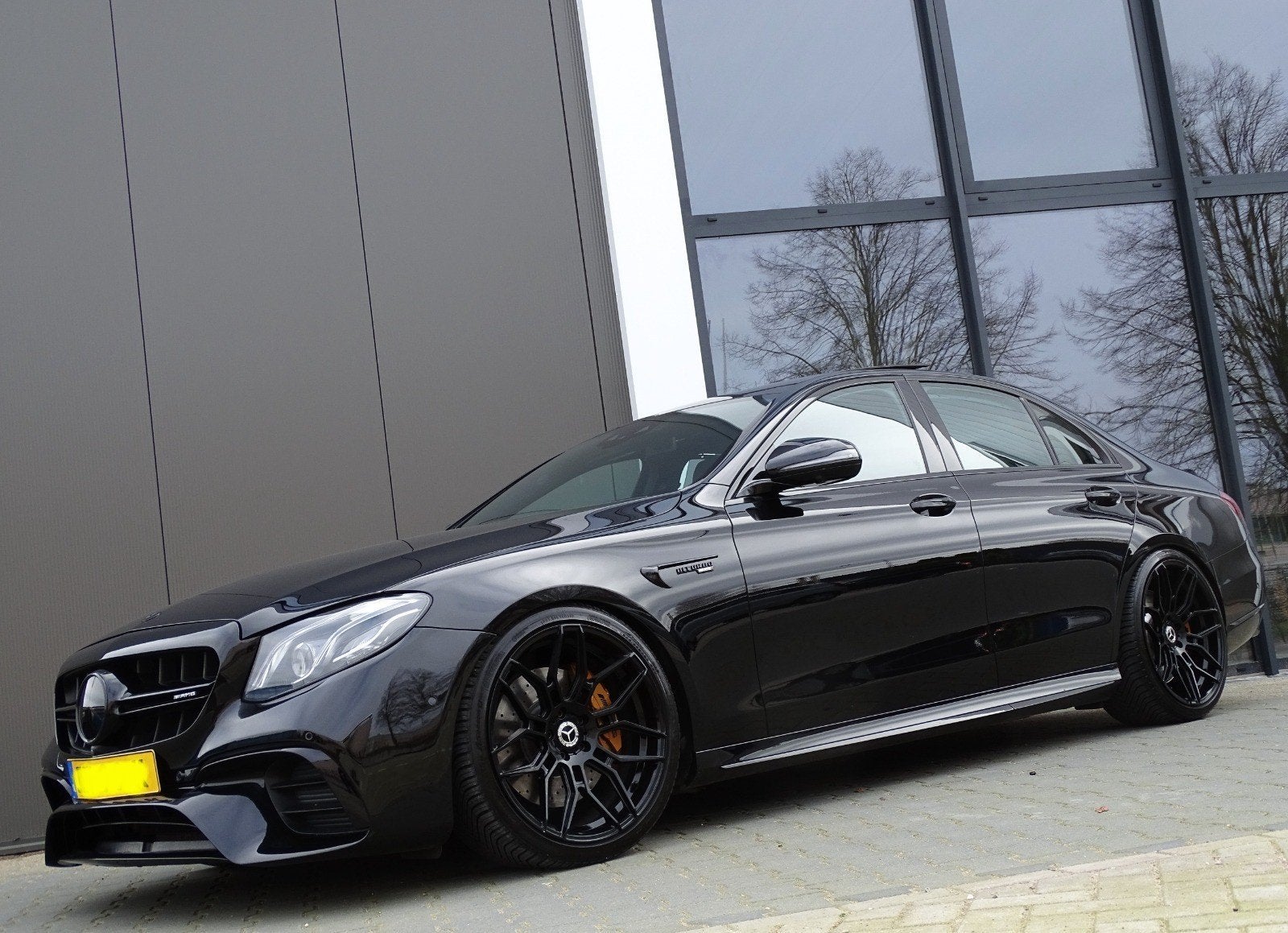 Mercedes-Benz E-Klasse E400 3.5V6 9G-TRON 4Matic Massage, Zwart, Leder, Vierwielaandrijving, Dealer onderhouden