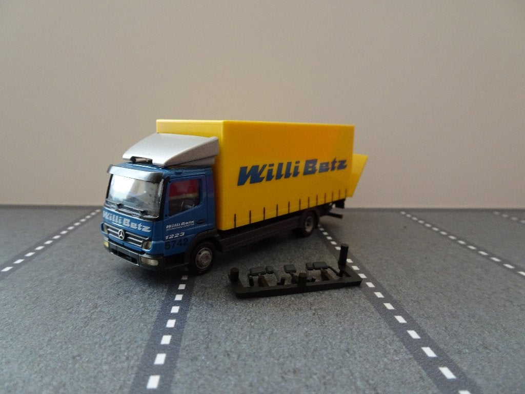 40 herpa mercedes ecoliner willi betz bakwagen + klep 1:87, Ophalen of Verzenden, Zo goed als nieuw, Bus of Vrachtwagen, Herpa