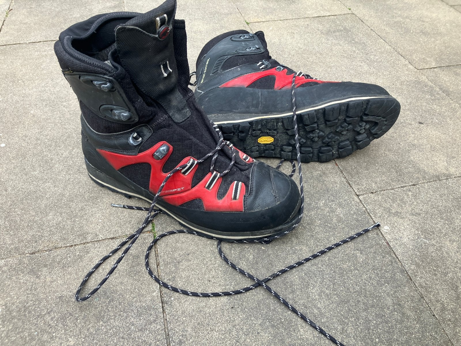 Mammut stijgijzervaste bergschoenen cat D maat 45, Sport en Fitness, Bergsport en Wandelen, Ophalen of Verzenden, Gebruikt, Schoenen