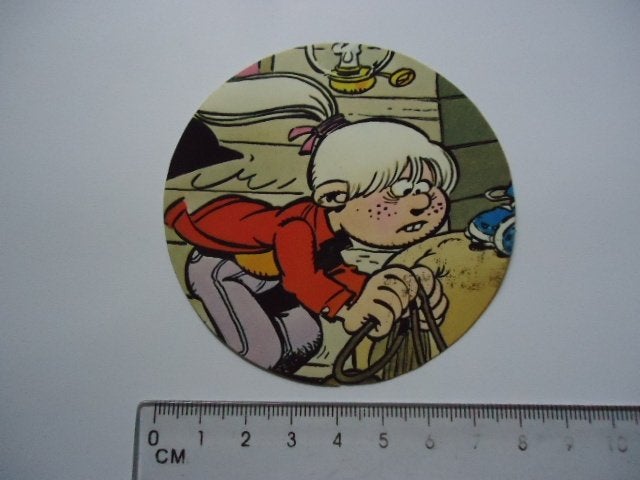 sticker oud Jan van Haasteren strip pop art meisje retro, Verzenden, Zo goed als nieuw, Bedrijf of Vereniging
