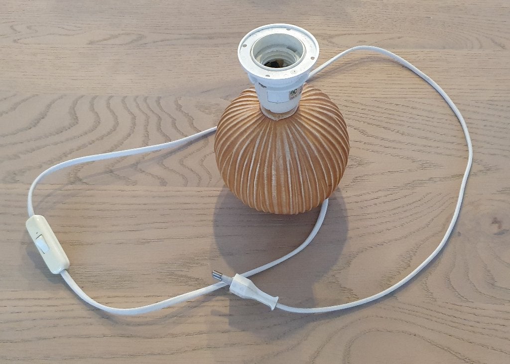 Tafellamp voet, 16 cm hoog, zonder kap of lamp, Beige, Gebruikt, Keramiek, Met schakelaar