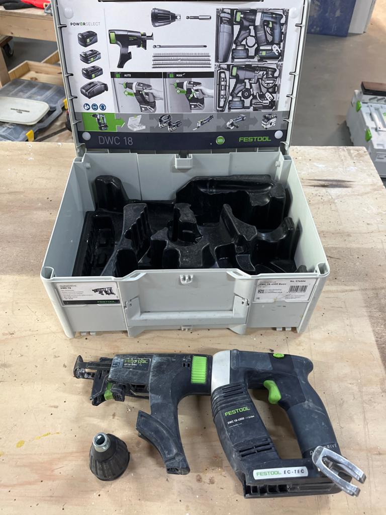 Festool DWC 18-4500 Snelschuurder - Schroefmachine, Gebruikt, Variabele snelheid, Ophalen of Verzenden, Boor- en Schroefmachine