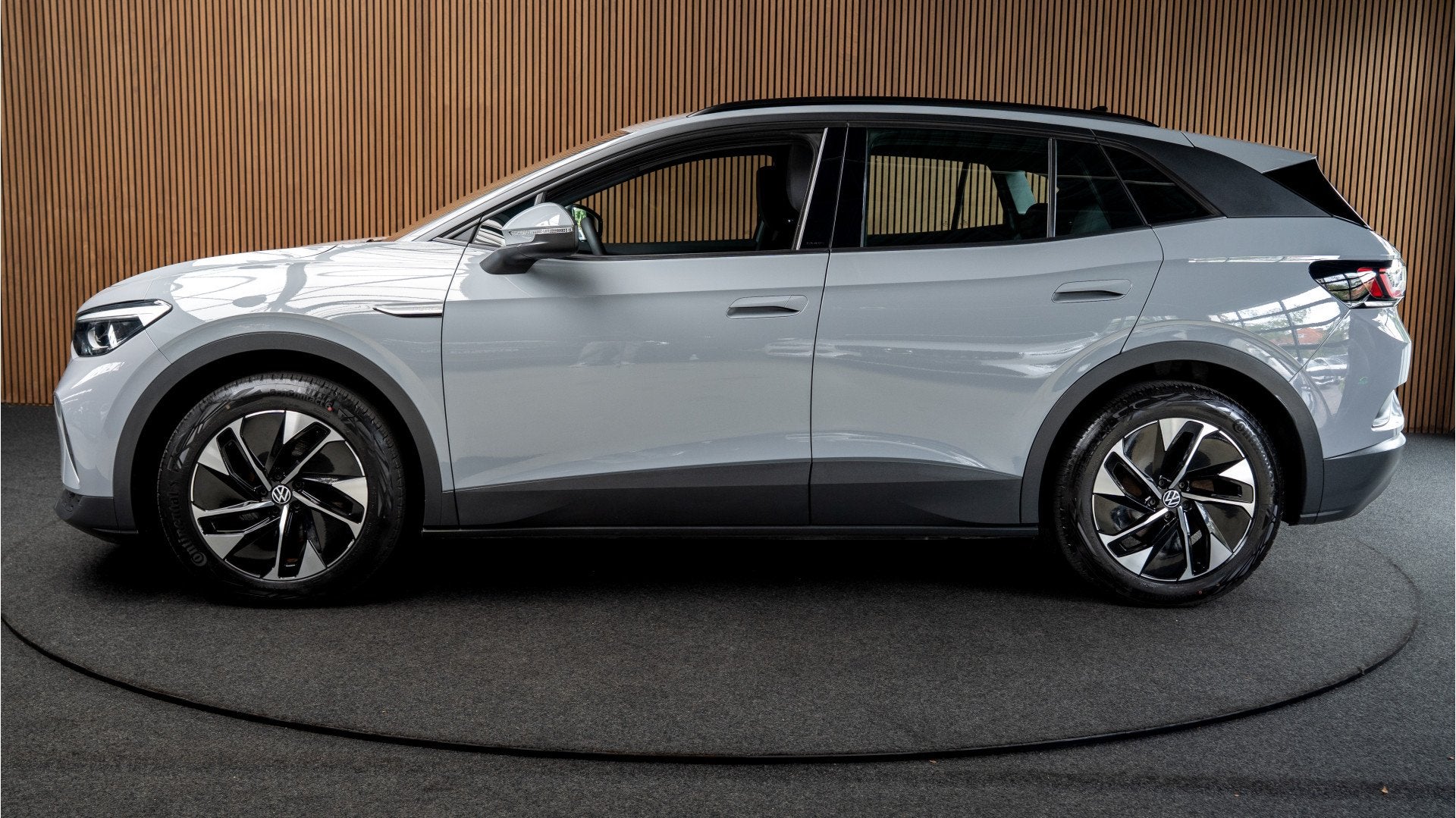Volkswagen ID.4 Pure Performance Navi Climate Warmtepomp PDC, Automaat, Gebruikt, Zwart, Zilver of Grijs