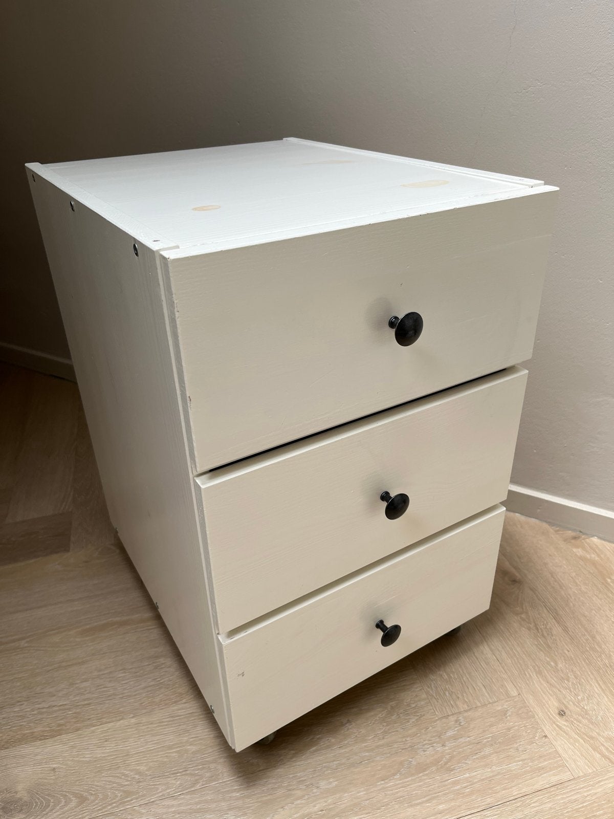 Wit ladeblok van hout op wieltjes met 3 laden, Ophalen, Minder dan 50 cm, Gebruikt, 3 of 4 laden