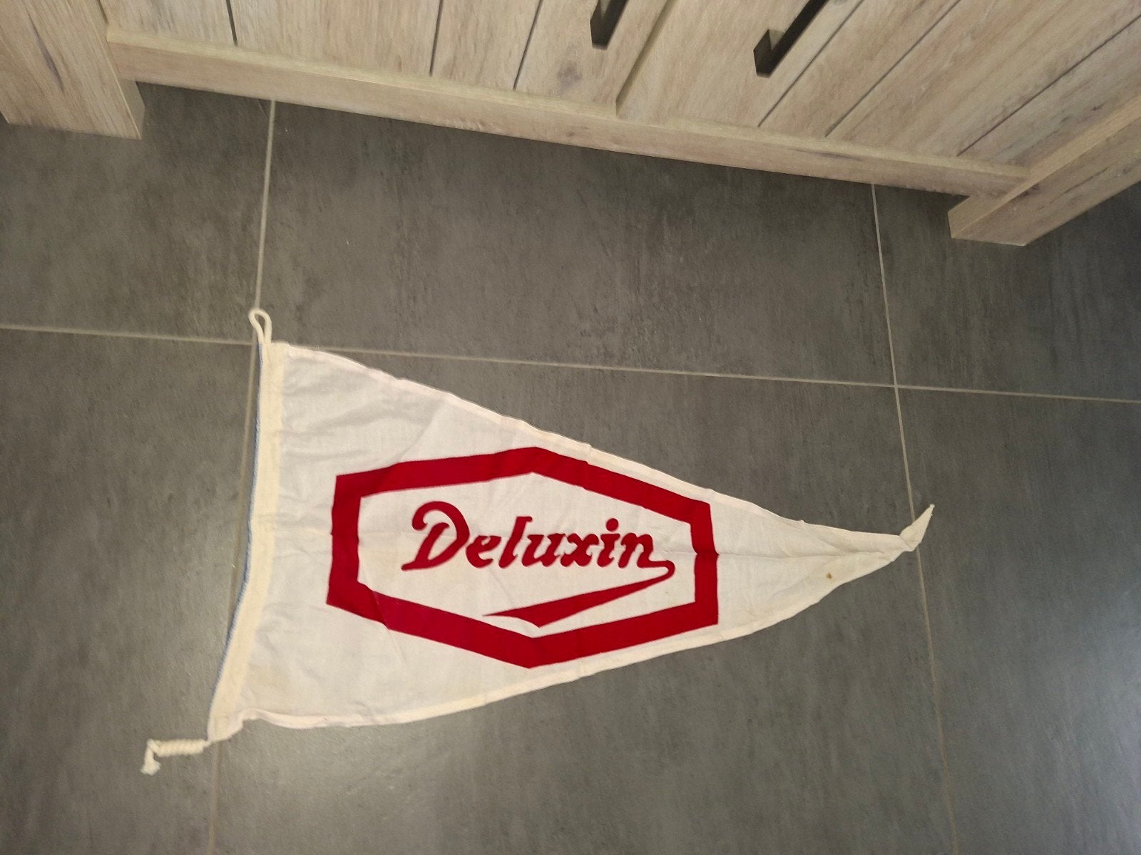 deluxin vlag, Ophalen of Verzenden, Zo goed als nieuw, Reclamebord