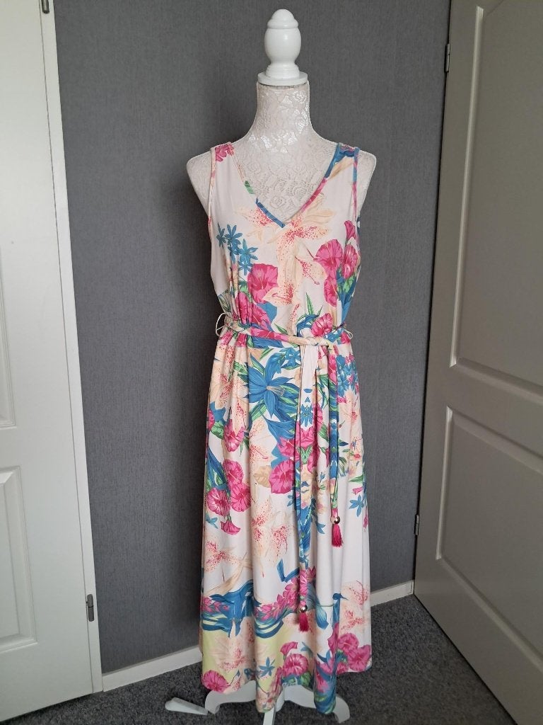 Jurk K-Design kleur : beige roze Maat: xl 42  ZOMER, Kleding | Dames, Jurken, K-design, Overige kleuren, Maat 42/44 (L), Nieuw