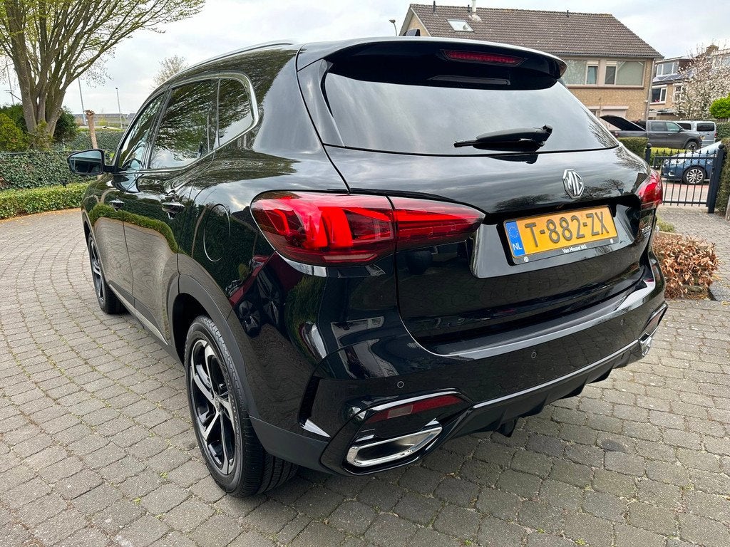 MG EHS 1.5 TGDI Luxury, Pano, Leder, Led, VOL!, Auto's, Gebruikt, 4 cilinders, 16 kWh, Zwart