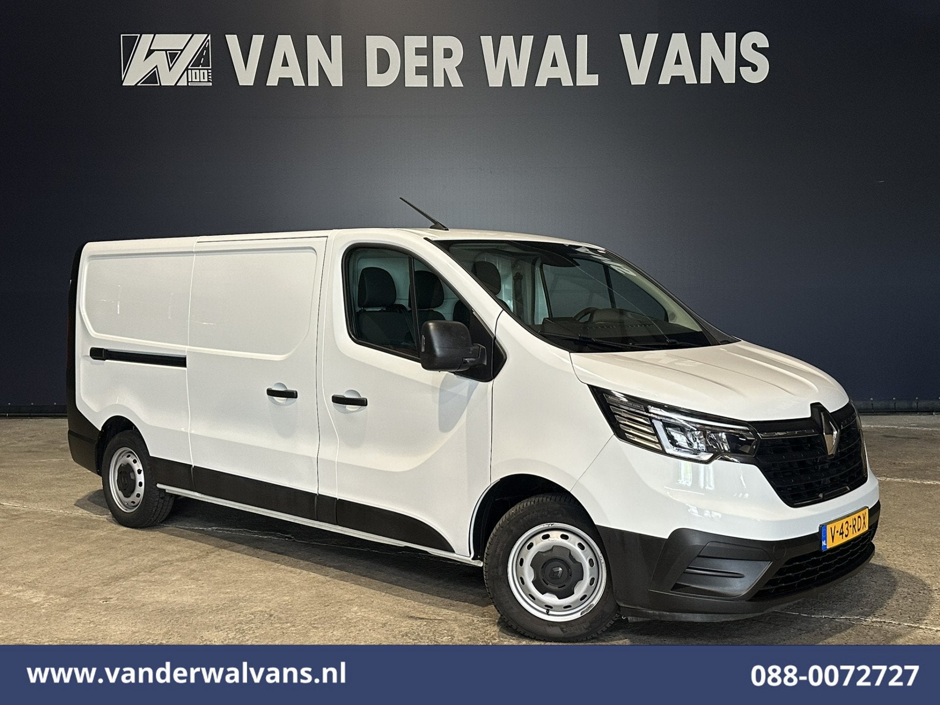 Renault Trafic 2.0 dCi 130pk L2H1 Euro6 Airco | LED | Cruise, Auto's, Voorwielaandrijving, Dealer onderhouden, Stof, Gebruikt