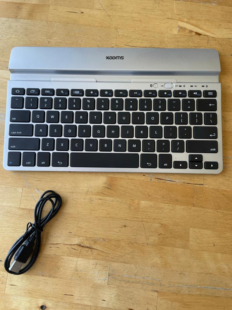 Nieuw Sweex Bluetooth Tablet Toetsenbord in doos, Ophalen of Verzenden, Qwerty, Nieuw, Draadloos
