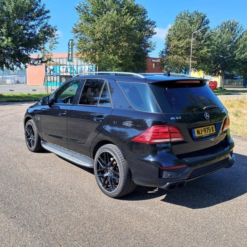 Personenauto, Mercedes-Benz, ML 63 AMG | 5.5 V8 Bi-Turbo | 5, Automaat, 8 cilinders, 2245 kg, Zwart