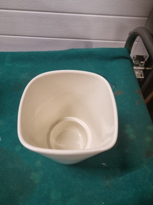 bloempot wit aardewerk vierkant, Ophalen of Verzenden, 'T Olde Gre-j, Info@toldegrej.nl, Endepoelstraat 20f Didam