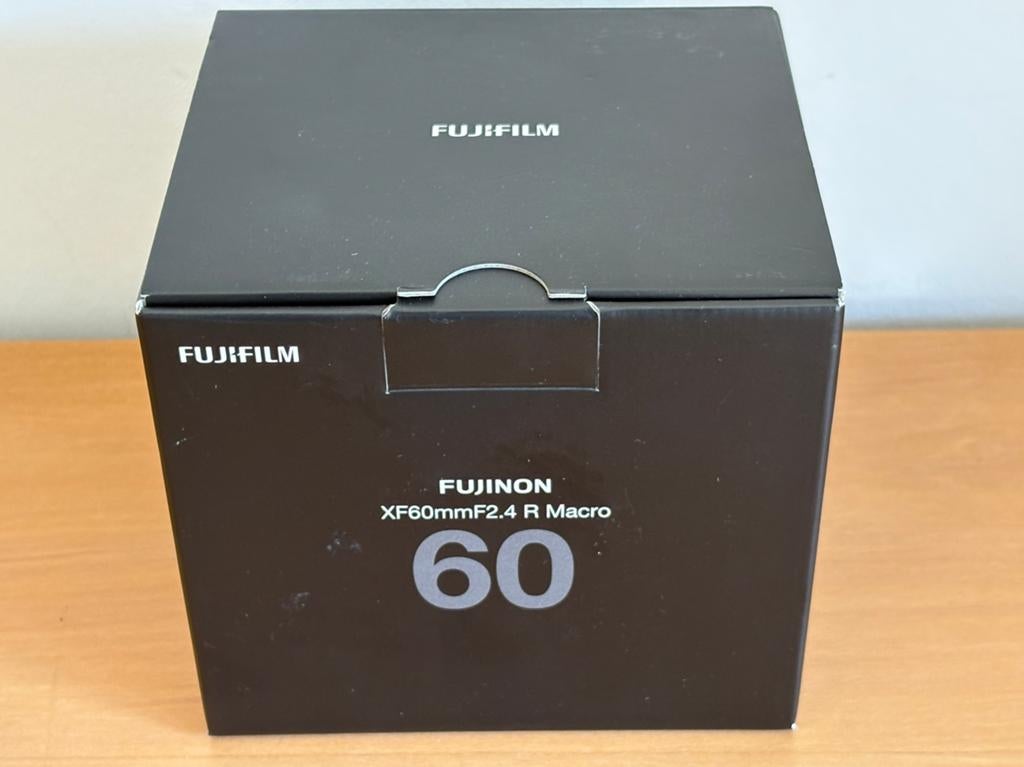 Fujifilm Fujinon 60mm f/2.4 Macro, Audio, Tv en Foto, Fotografie | Lenzen en Objectieven, Zo goed als nieuw, Macrolens, Ophalen of Verzenden