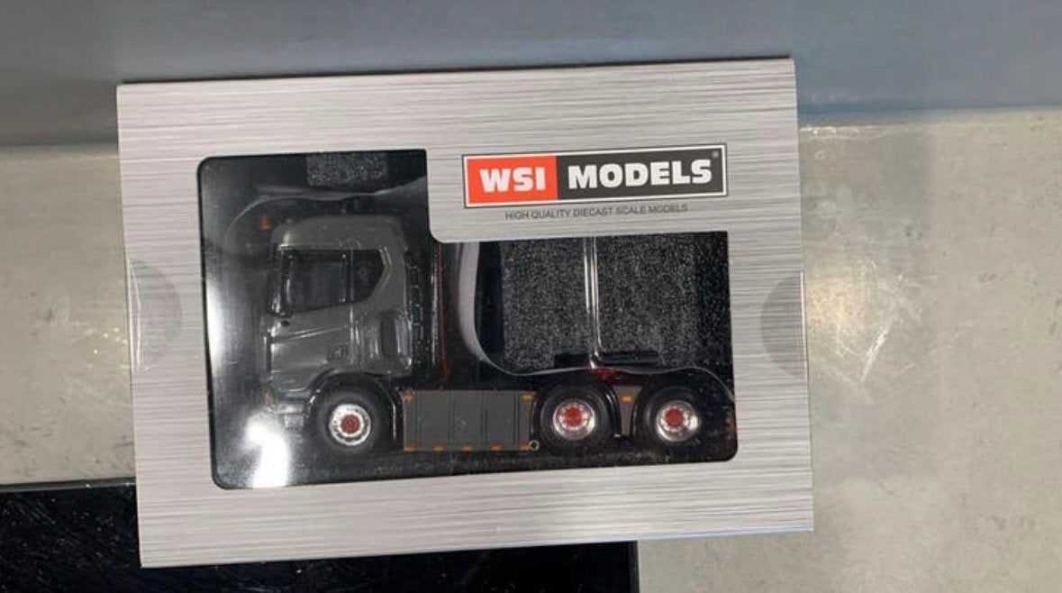 WSI Scania I CR20N van triest hoogeveen, nieuw, Hobby en Vrije tijd, Modelauto's | 1:50, Ophalen of Verzenden, Zo goed als nieuw