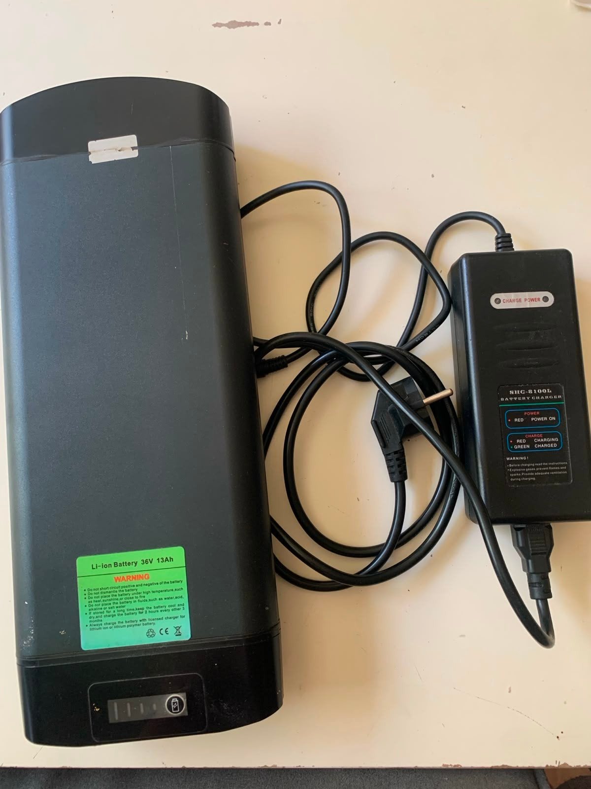 fiets accu met oplader Li-ion 36V 13Ah, Ophalen, Gebruikt