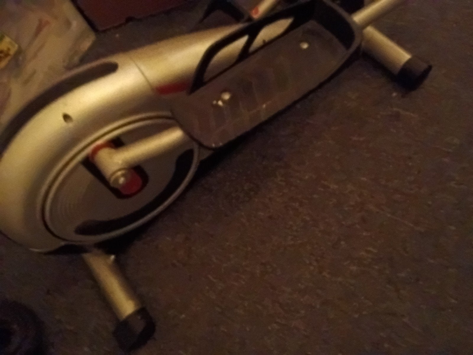 Home trainer. Gratis. Crosstrainer, Sport en Fitness, Fitnessmaterialen, Ophalen