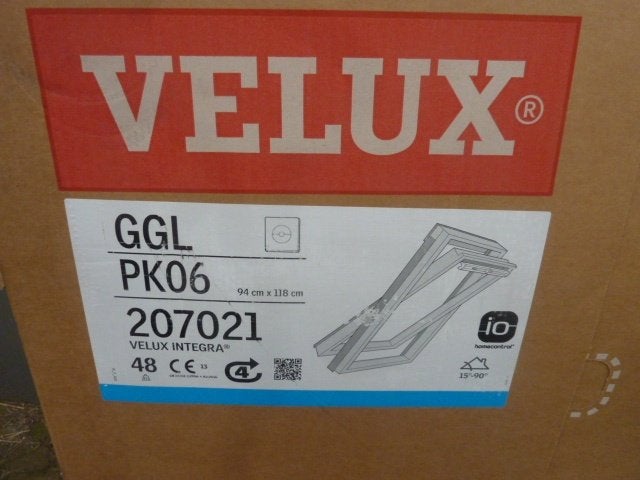 Nieuw Velux houten elektrisch dakraam / GGL PK06 ( 94 x 118, Ophalen, Minder dan 80 cm, 80 tot 120 cm, Nieuw