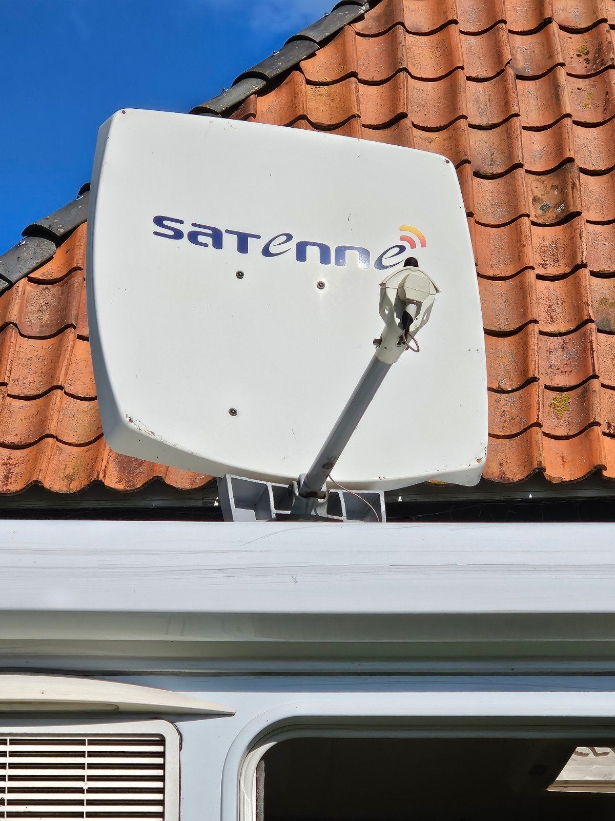 Satenne R2 satelliet schotel, Ophalen of Verzenden, Gebruikt