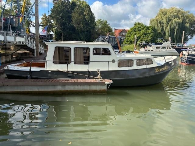 Steilsteven Vlet van der Zee, Watersport en Boten, Motorboten en Motorjachten, Gebruikt, Staal, 9 tot 12 meter, Diesel, Binnenboordmotor